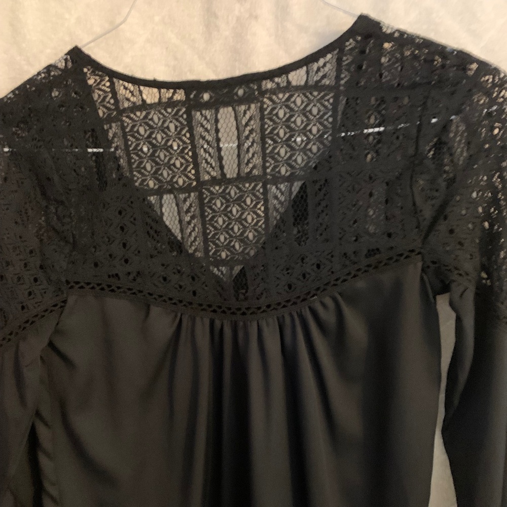Abercrombie and Fitch women's black poly blouse with lace neckline M